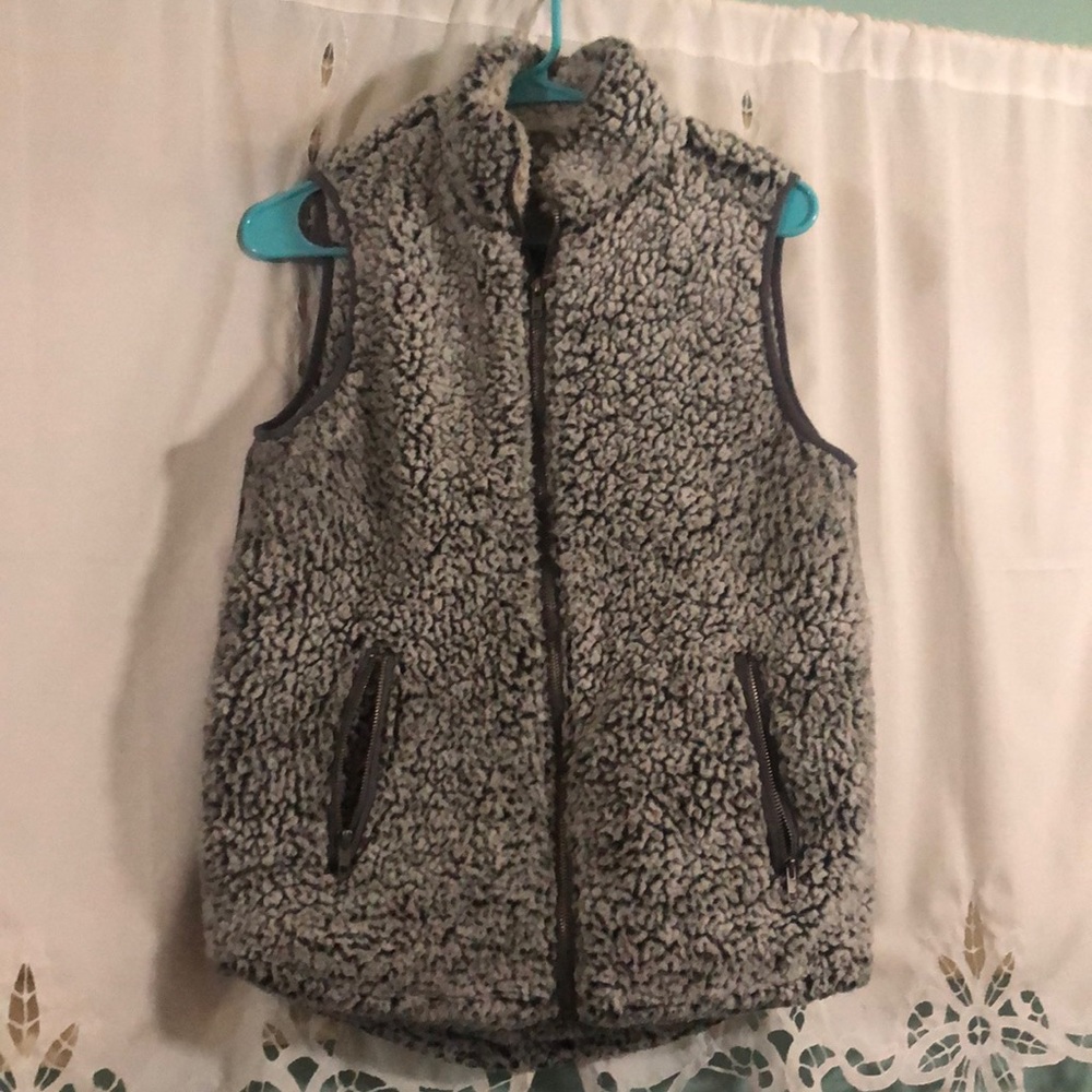 Cozy, thick, warm SHERPA vest.